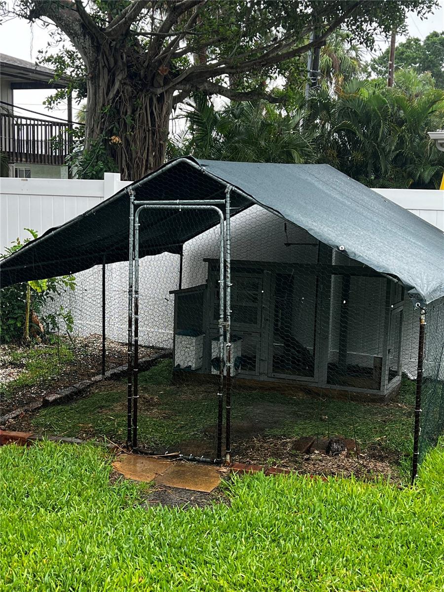 1835 MICHIGAN AVE NE