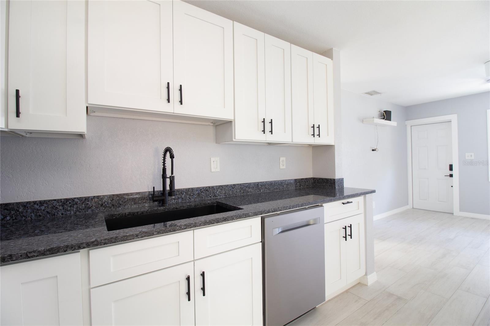 1835 MICHIGAN AVE NE