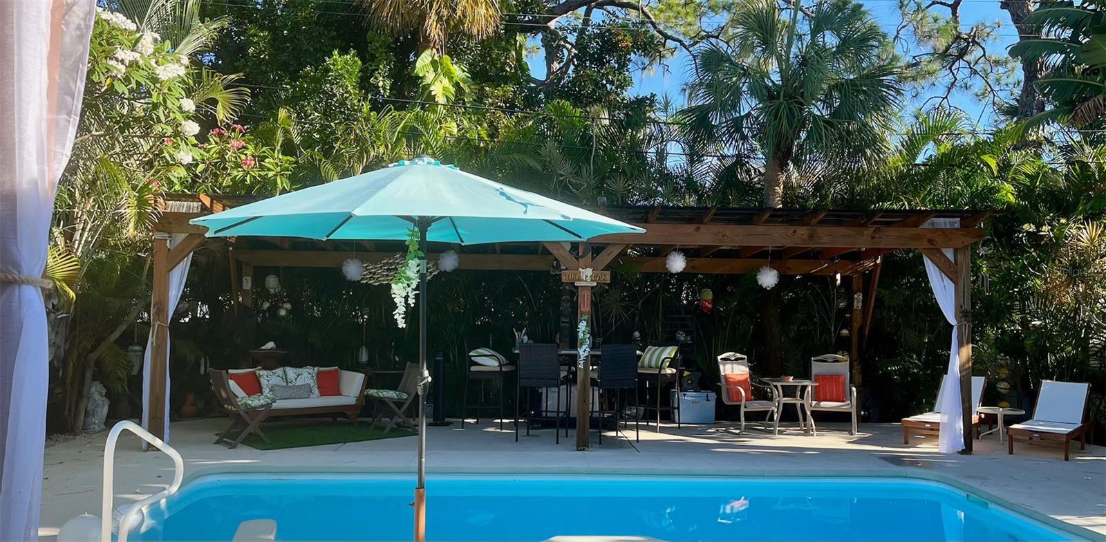 1835 MICHIGAN AVE NE