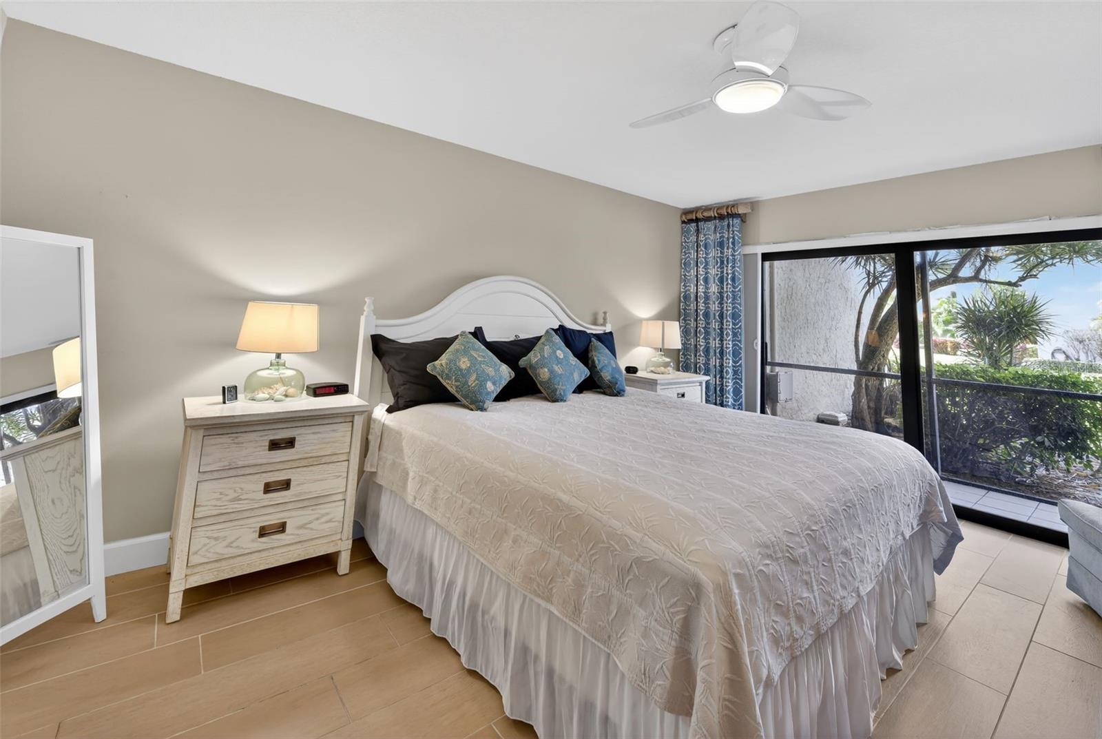 5655 GULF OF MEXICO DR #D107