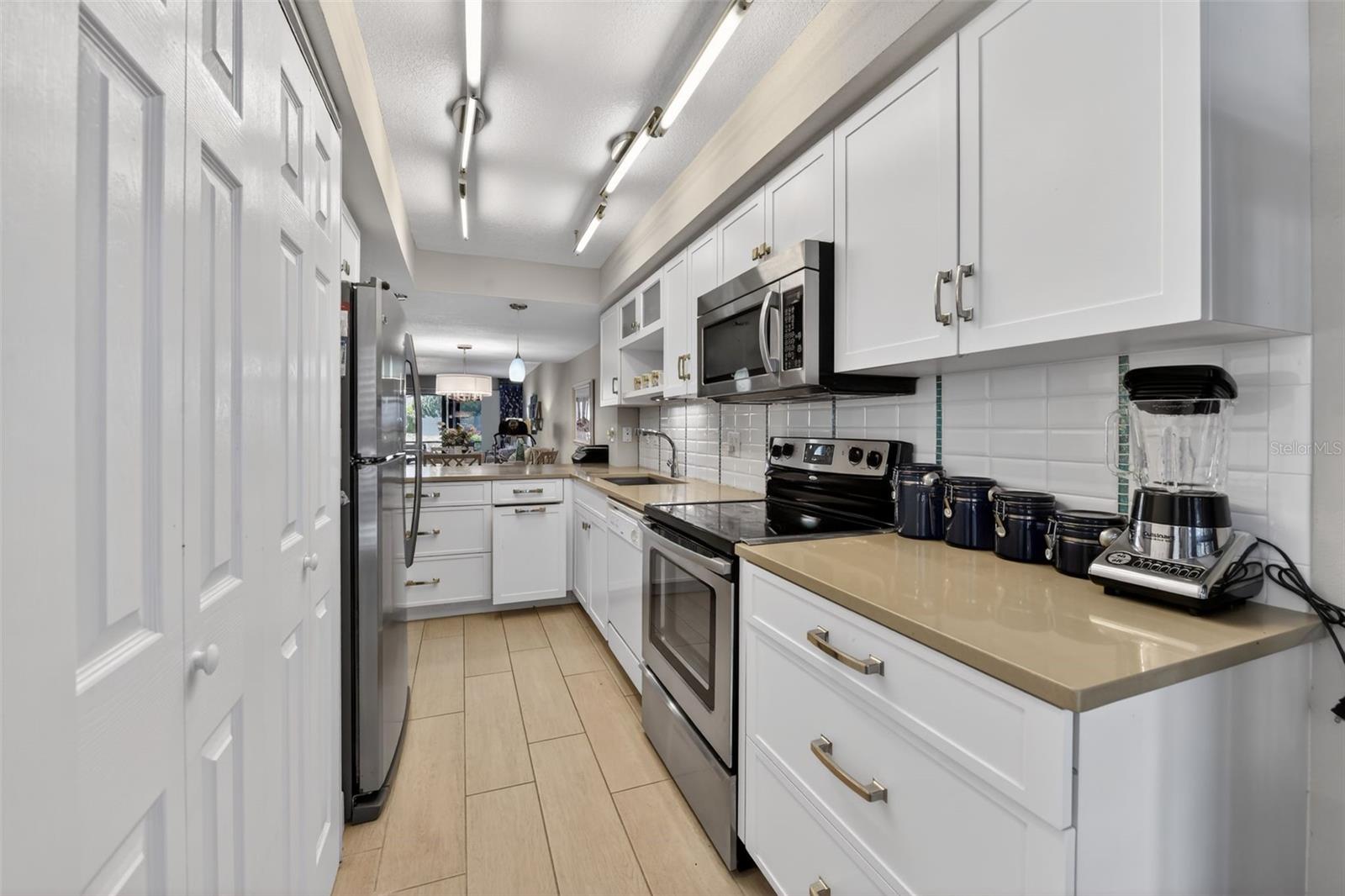 5655 GULF OF MEXICO DR #D107