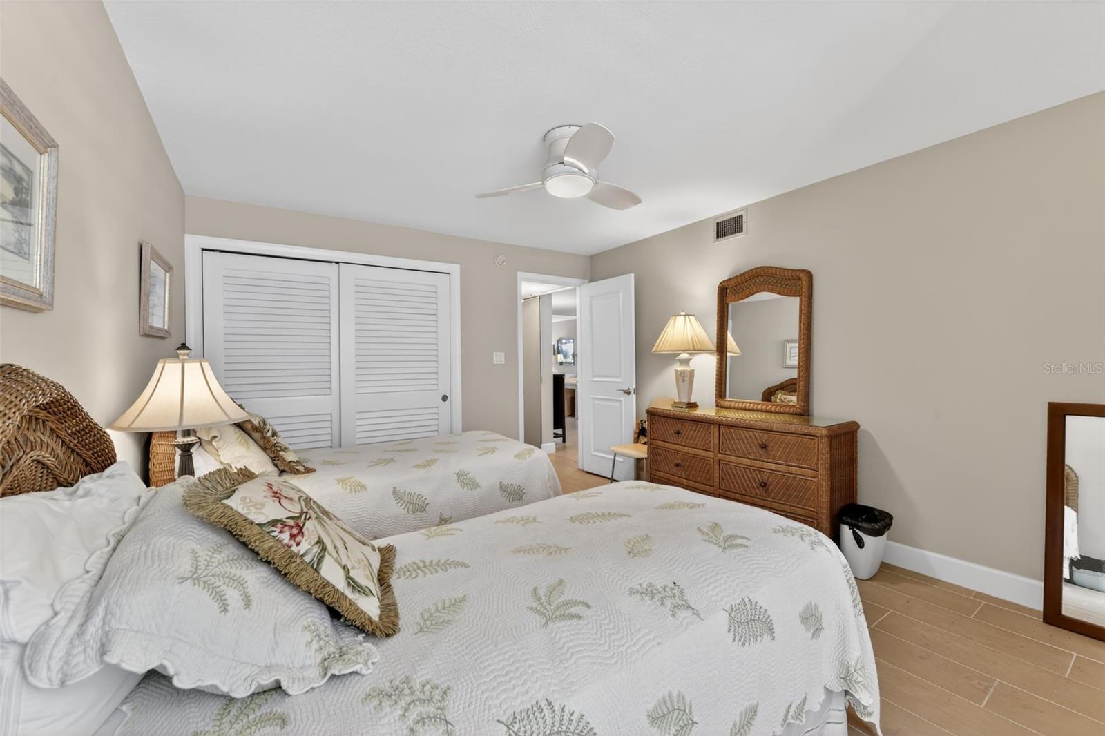 5655 GULF OF MEXICO DR #D107