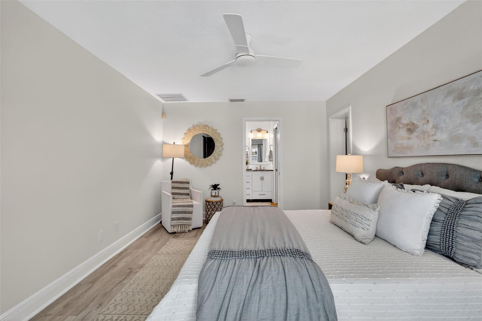 1200 EDEN ISLE BLVD NE