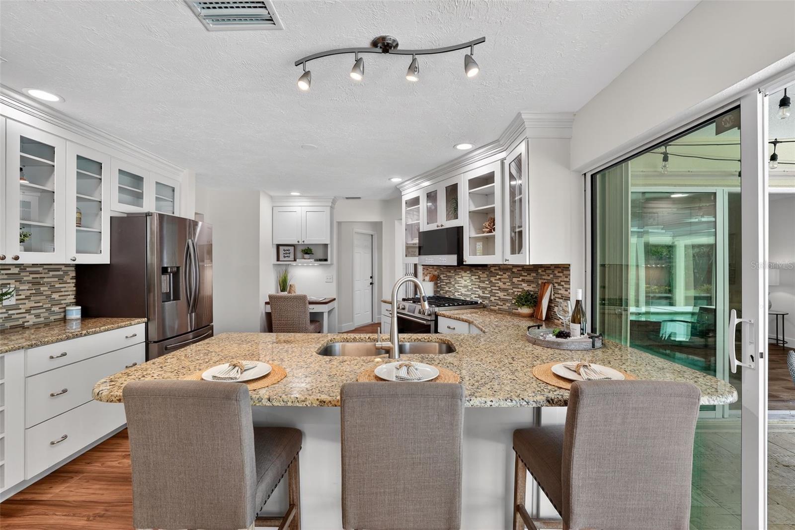 1200 EDEN ISLE BLVD NE