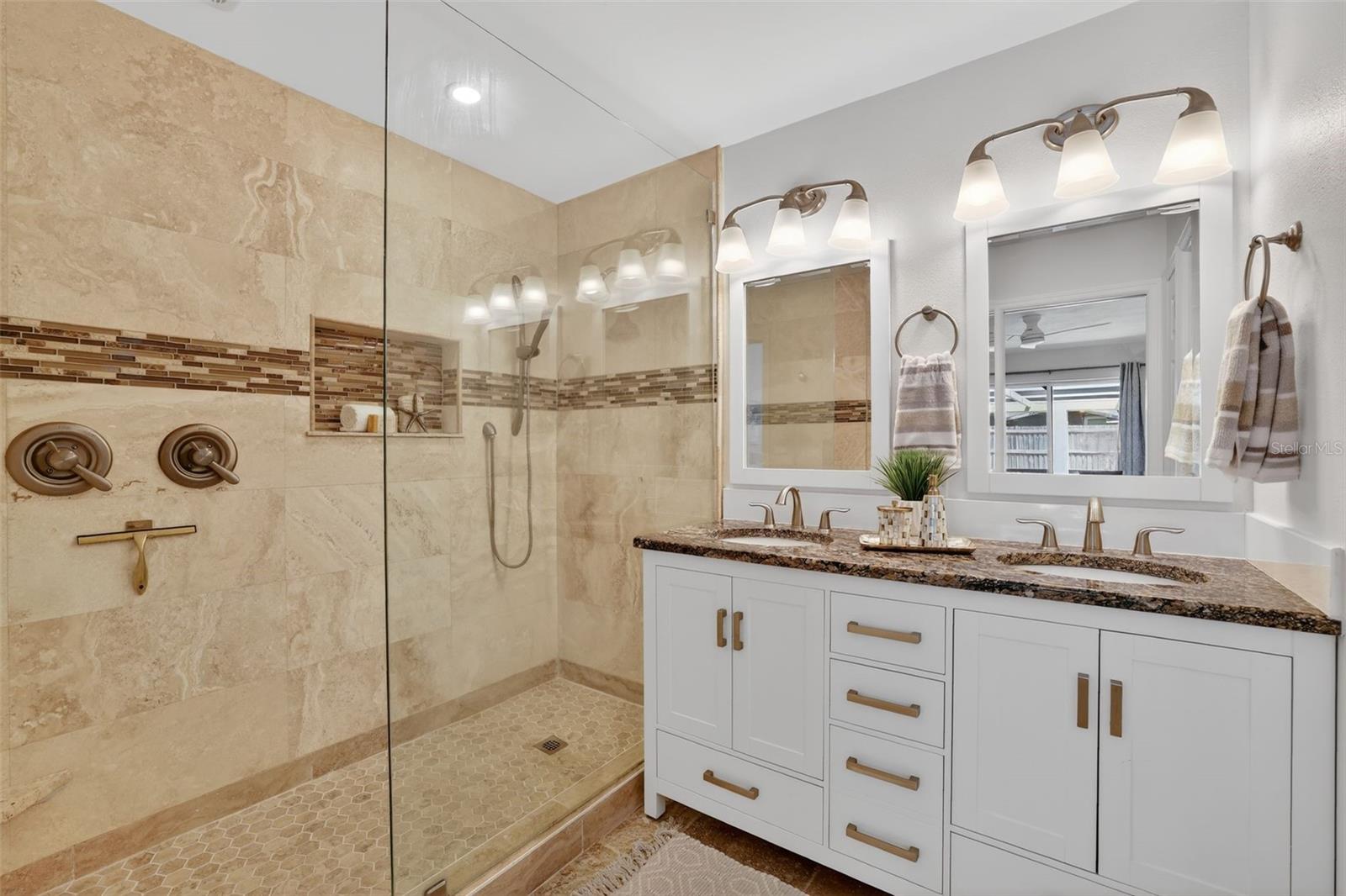 1200 EDEN ISLE BLVD NE