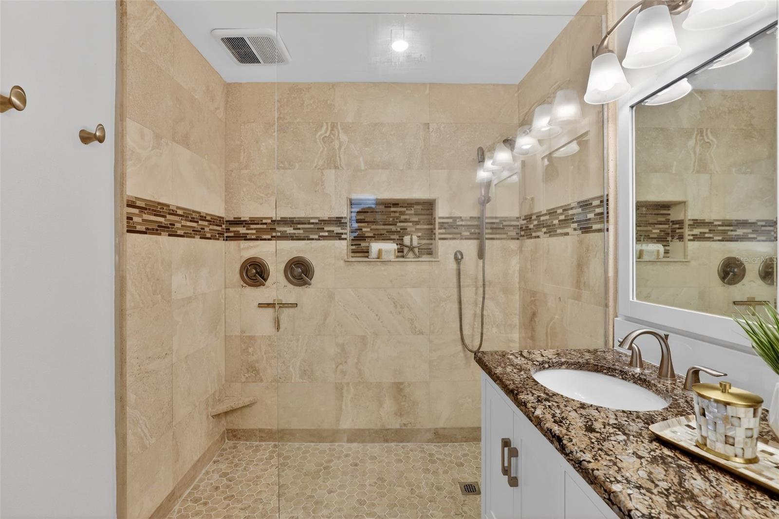 1200 EDEN ISLE BLVD NE