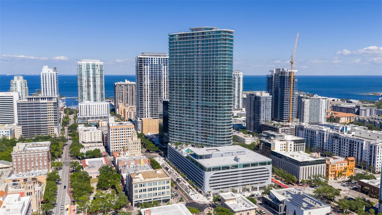 400 CENTRAL AVE #3906