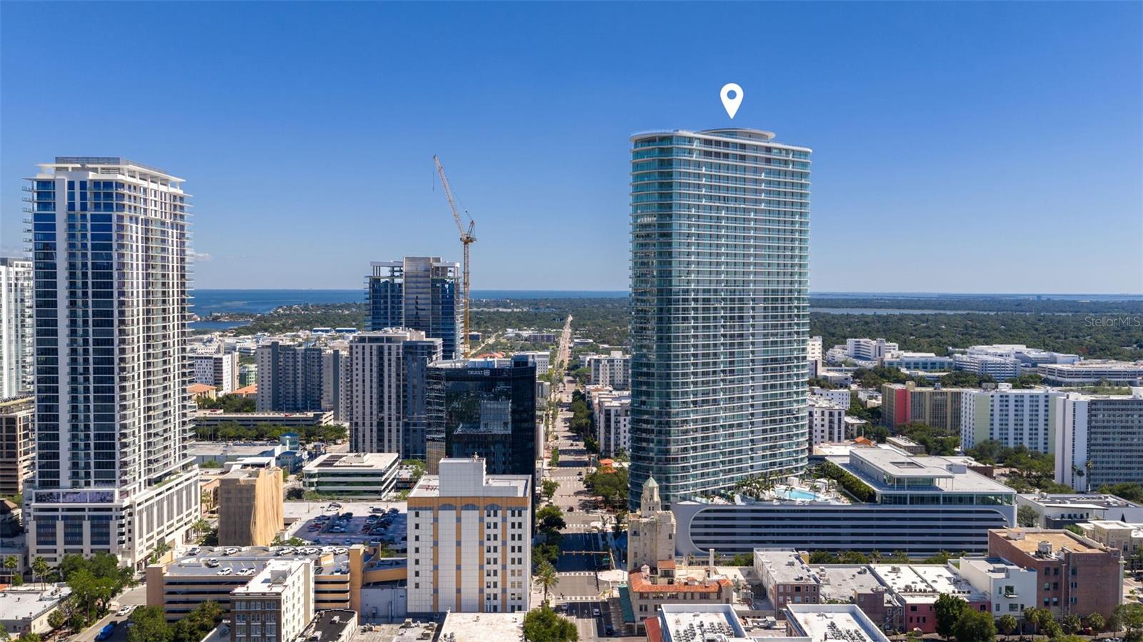400 CENTRAL AVE #3906