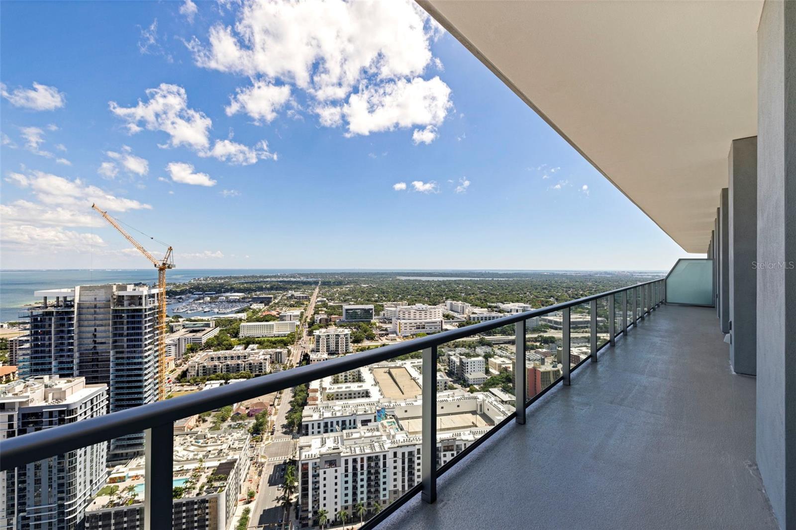 400 CENTRAL AVE #3906