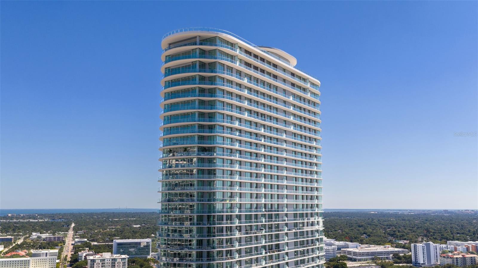 400 CENTRAL AVE #3906
