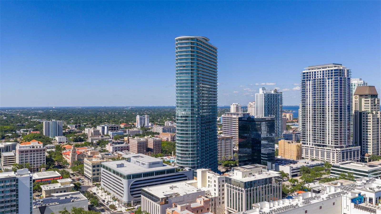 400 CENTRAL AVE #3906