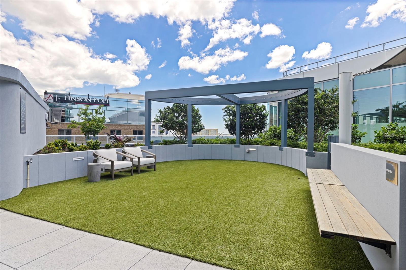 400 CENTRAL AVE #3906