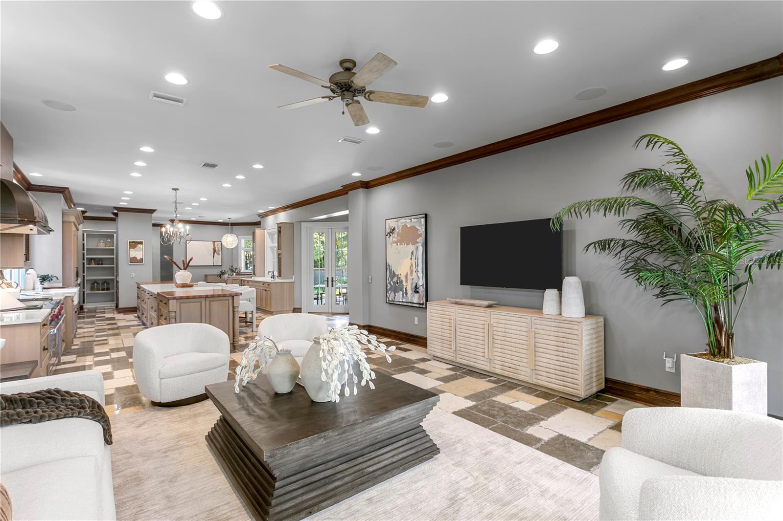 401 SNELL ISLE BLVD NE