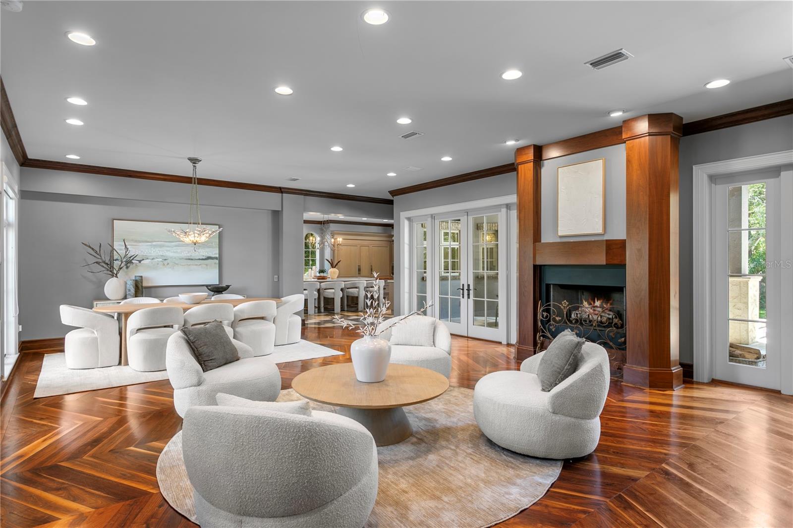 401 SNELL ISLE BLVD NE