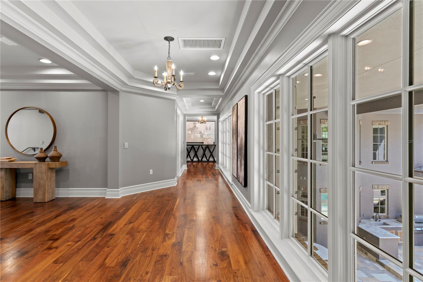 401 SNELL ISLE BLVD NE