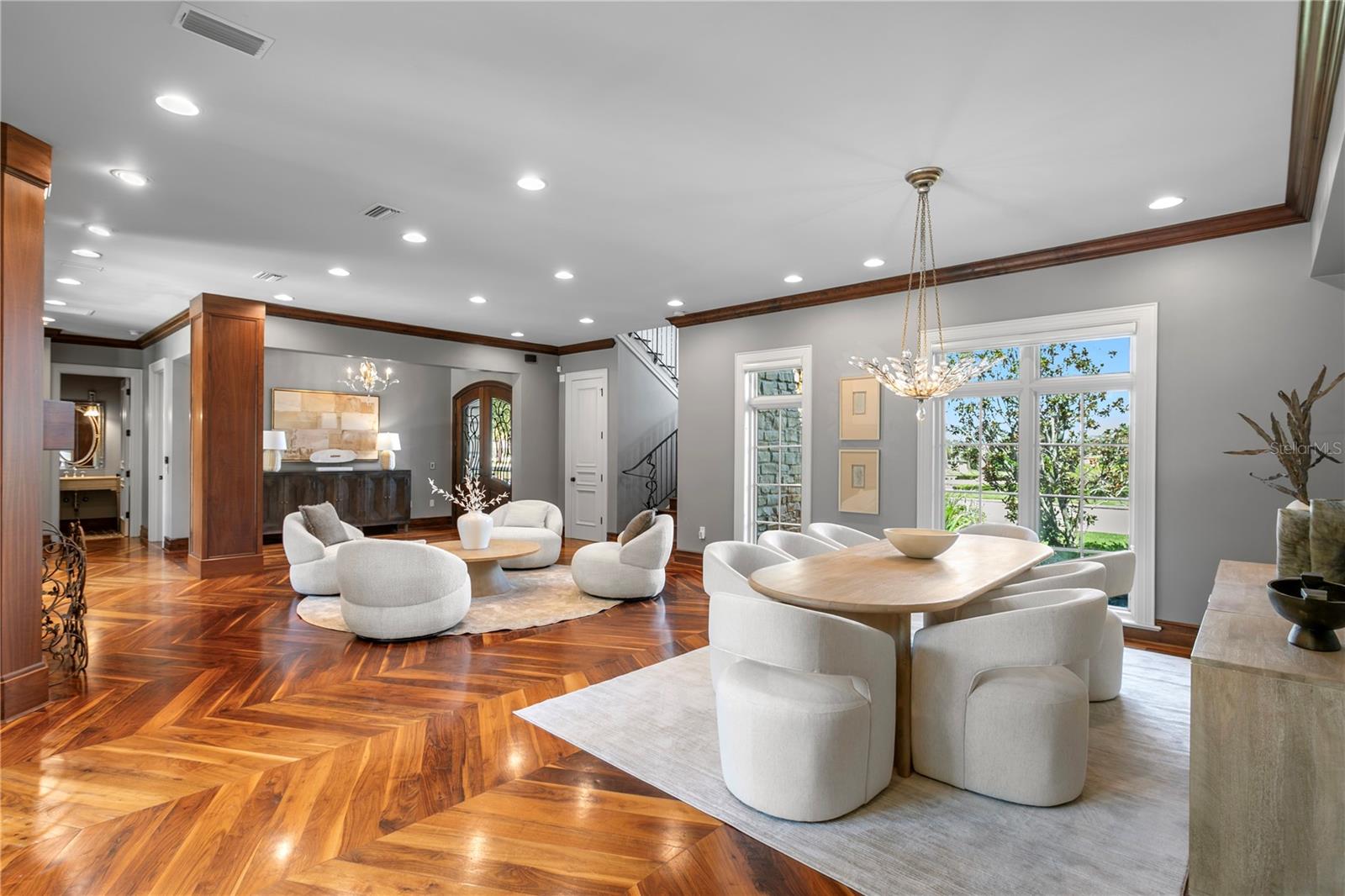 401 SNELL ISLE BLVD NE
