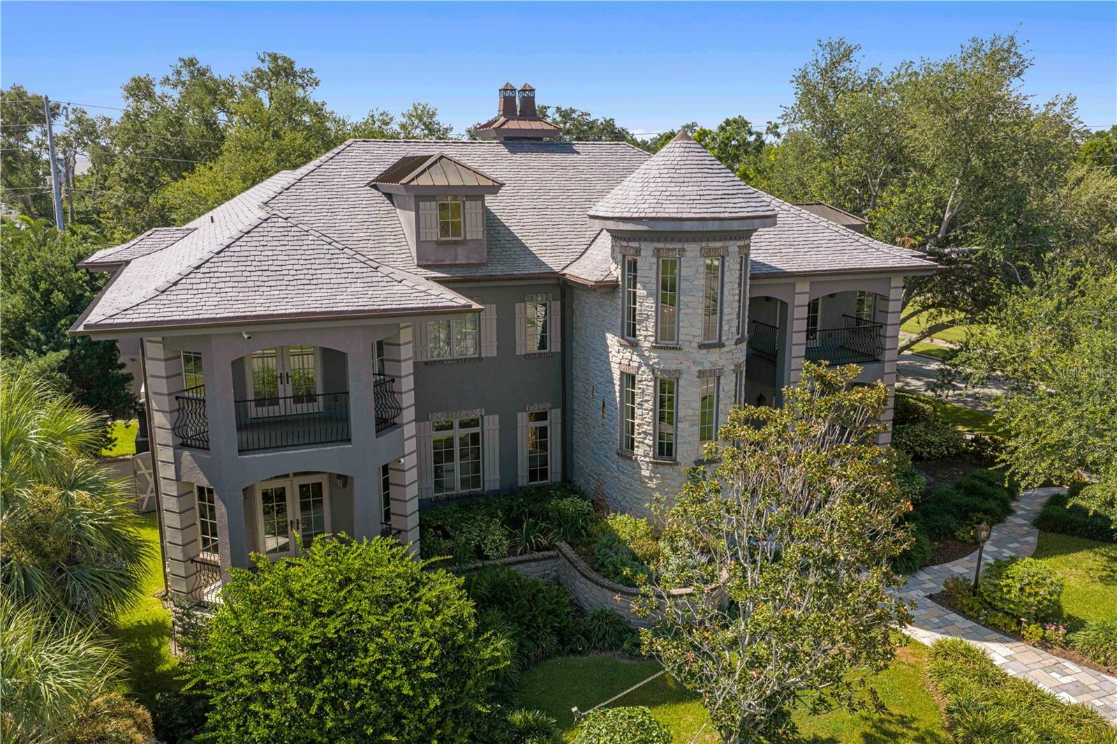 401 SNELL ISLE BLVD NE