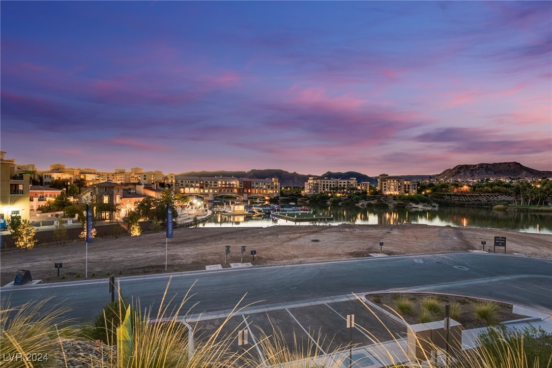 16 Heron Harbour Drive