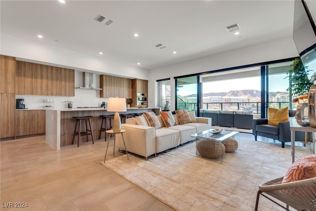 16 Heron Harbour Drive