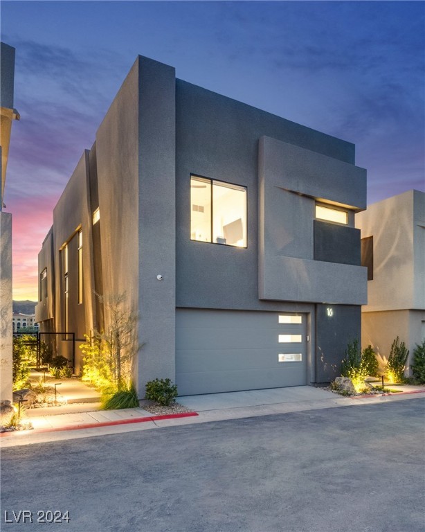 16 Heron Harbour Drive