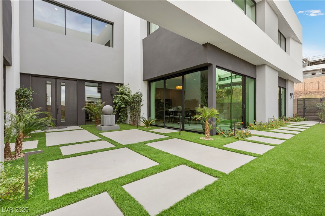 21 Canyon Bay Drive