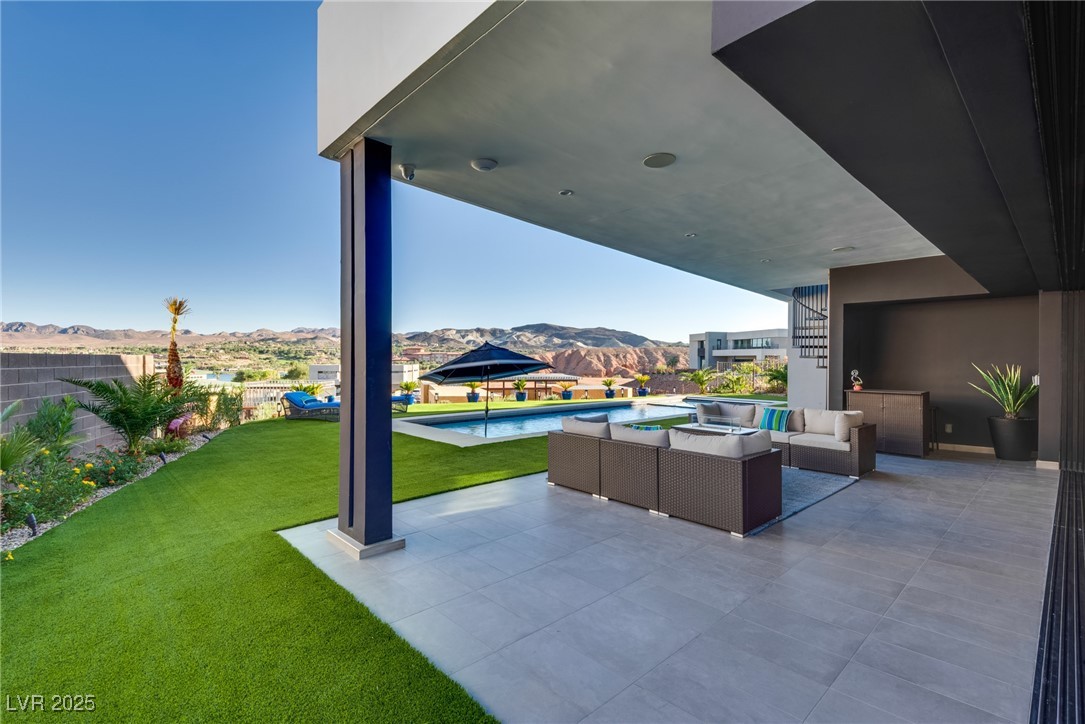 21 Canyon Bay Drive