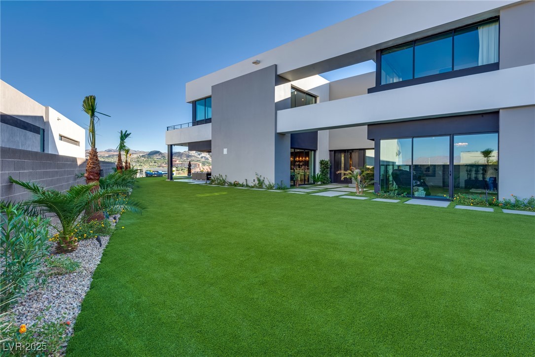 21 Canyon Bay Drive
