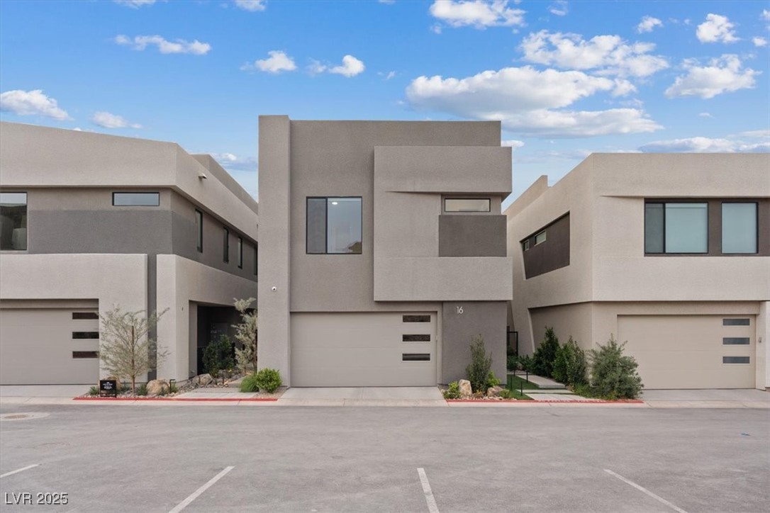 16 Heron Harbour Drive