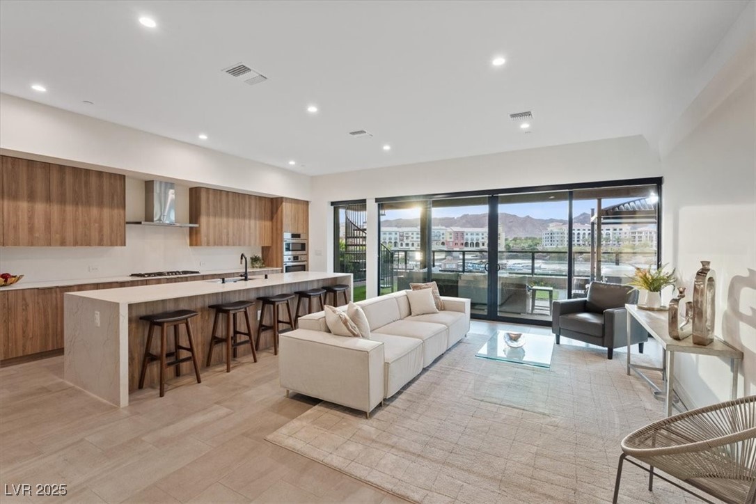 16 Heron Harbour Drive