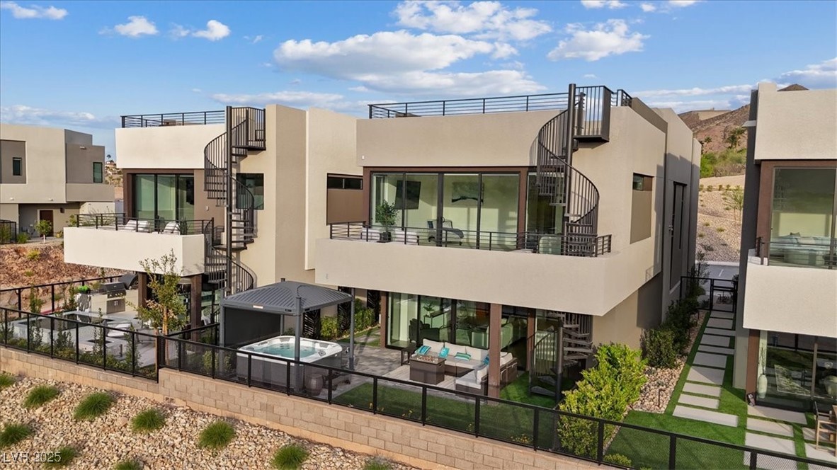 16 Heron Harbour Drive