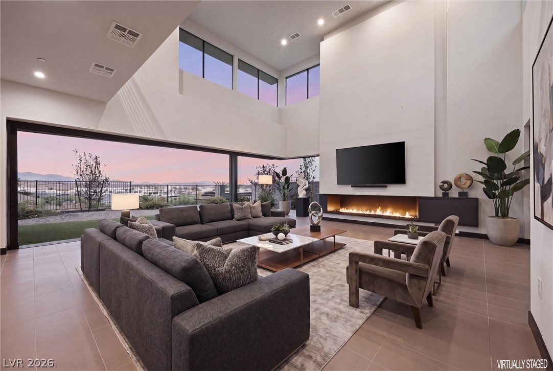 36 Rainbow Point Place