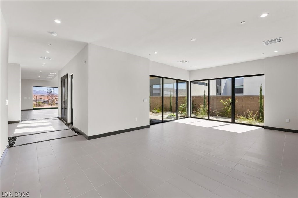 36 Rainbow Point Place
