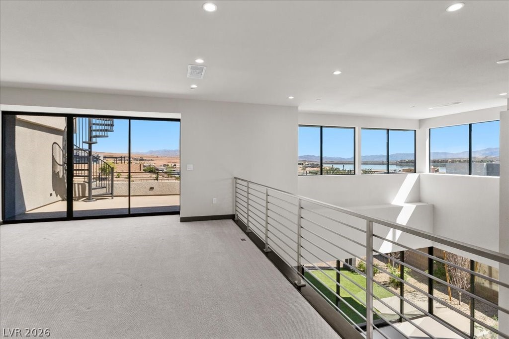 36 Rainbow Point Place