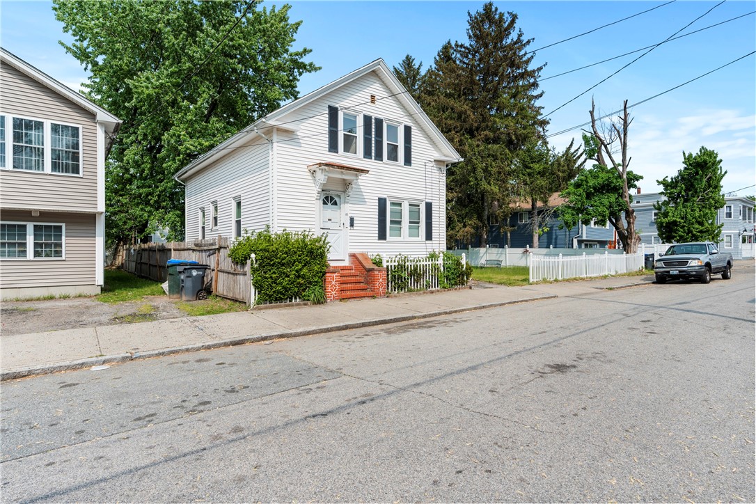66 Simmons Street