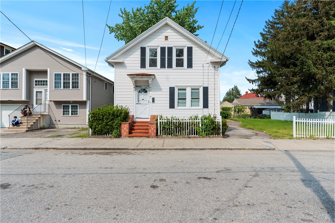 66 Simmons Street