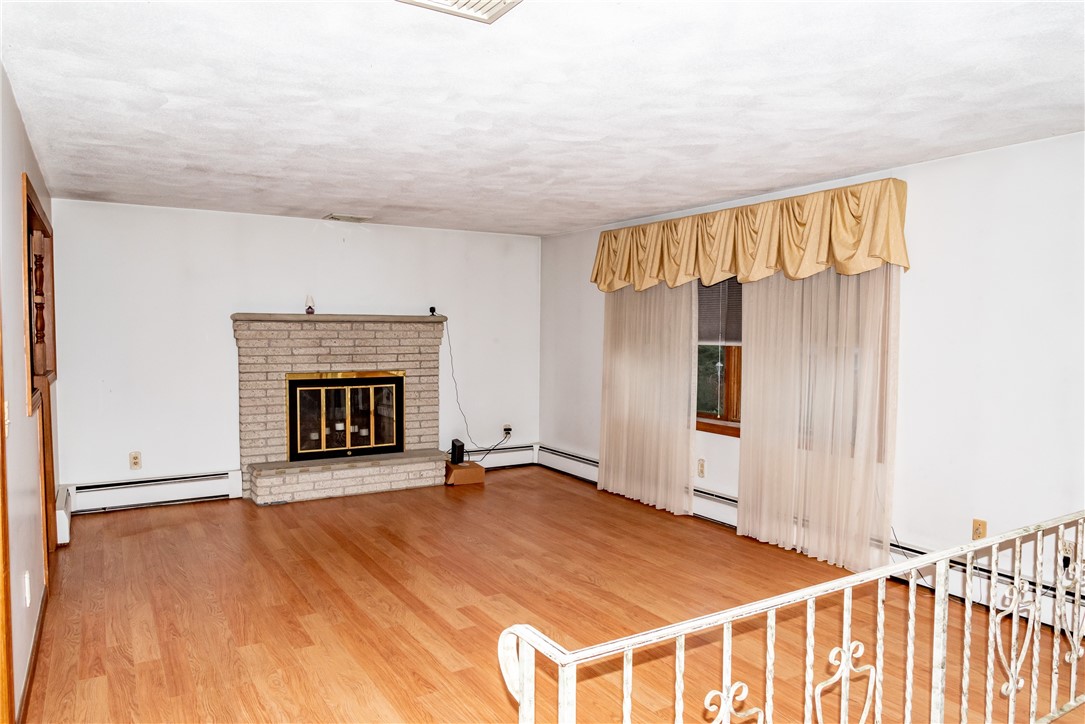 33 Loomis Street