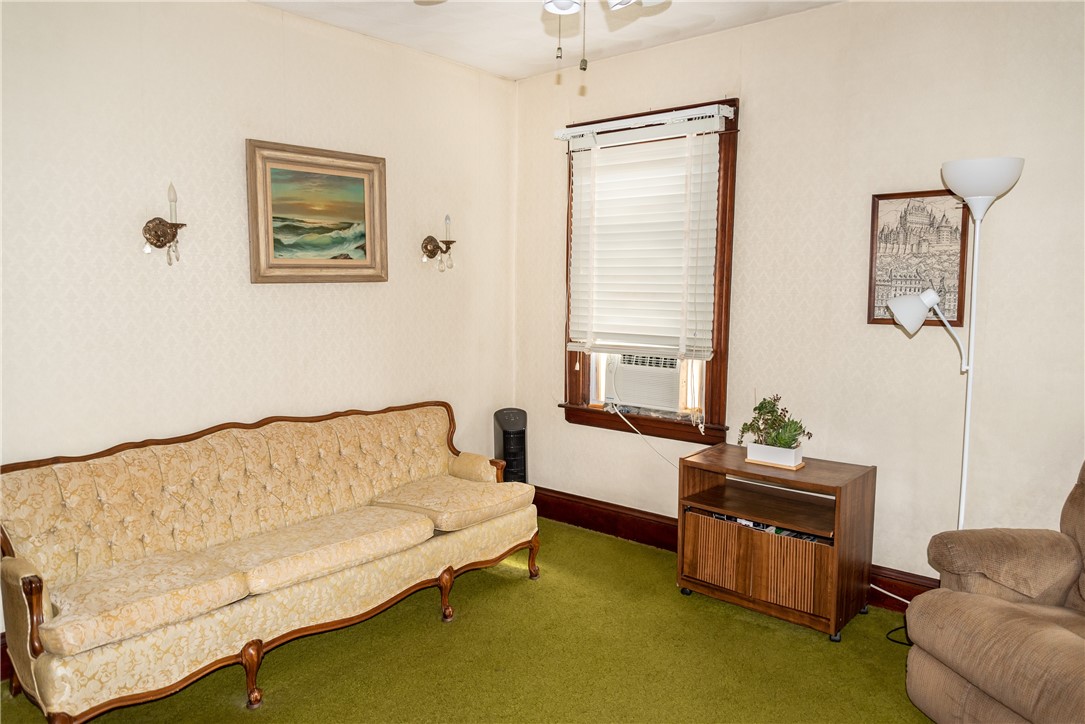 82 Maplewood Avenue