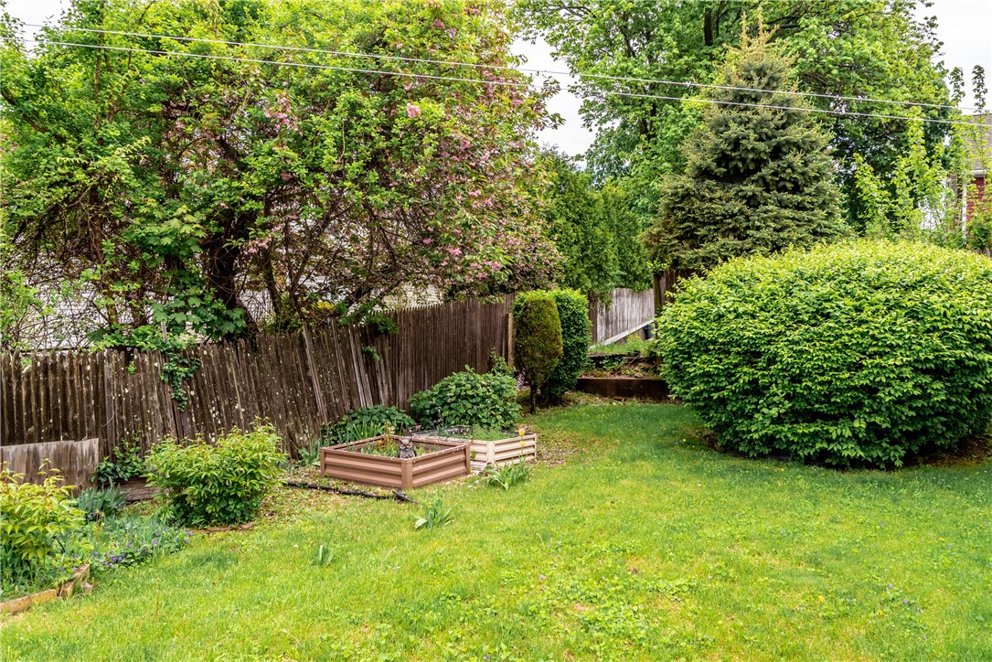 82 Maplewood Avenue