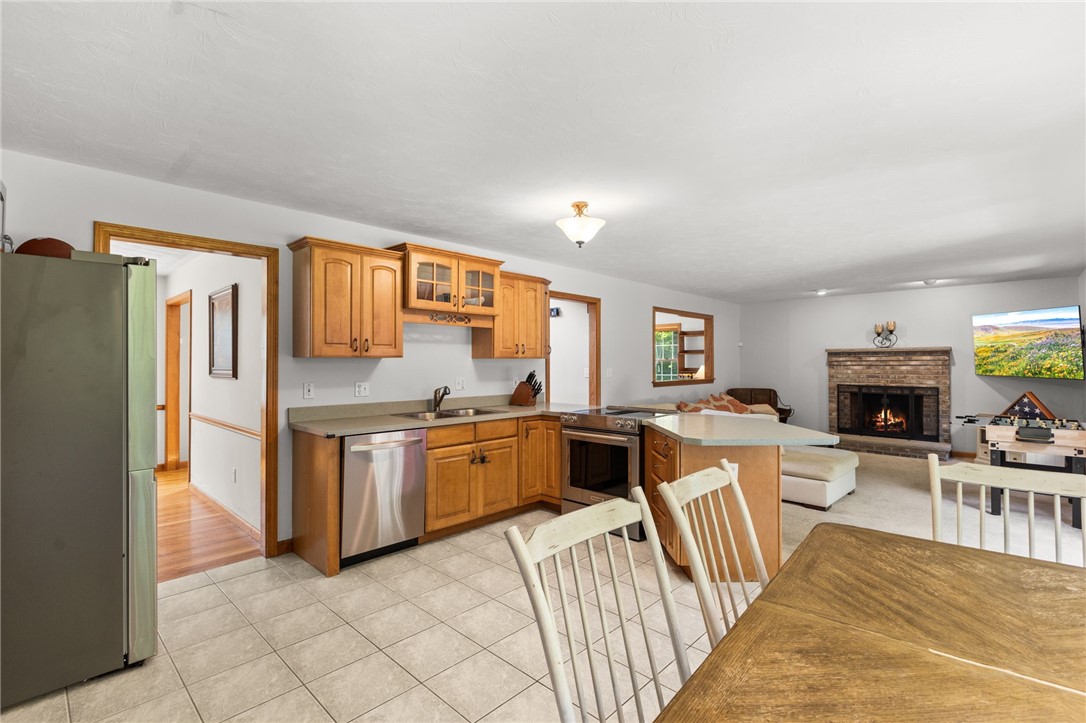 4 Crestwood Drive