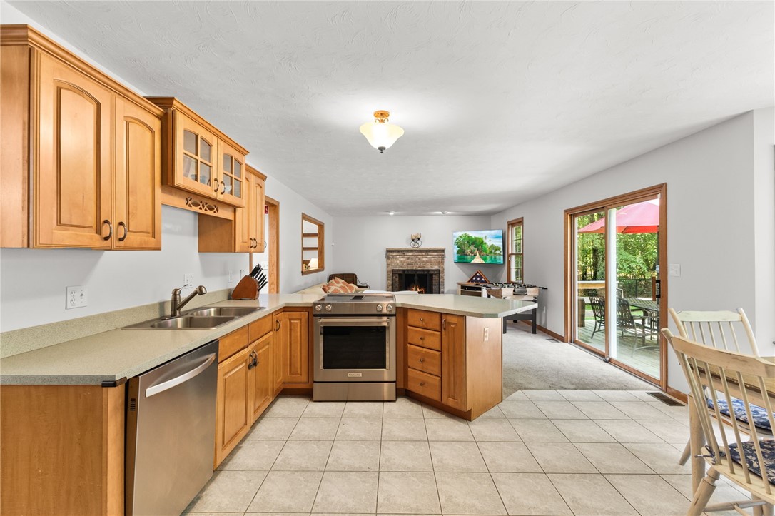4 Crestwood Drive