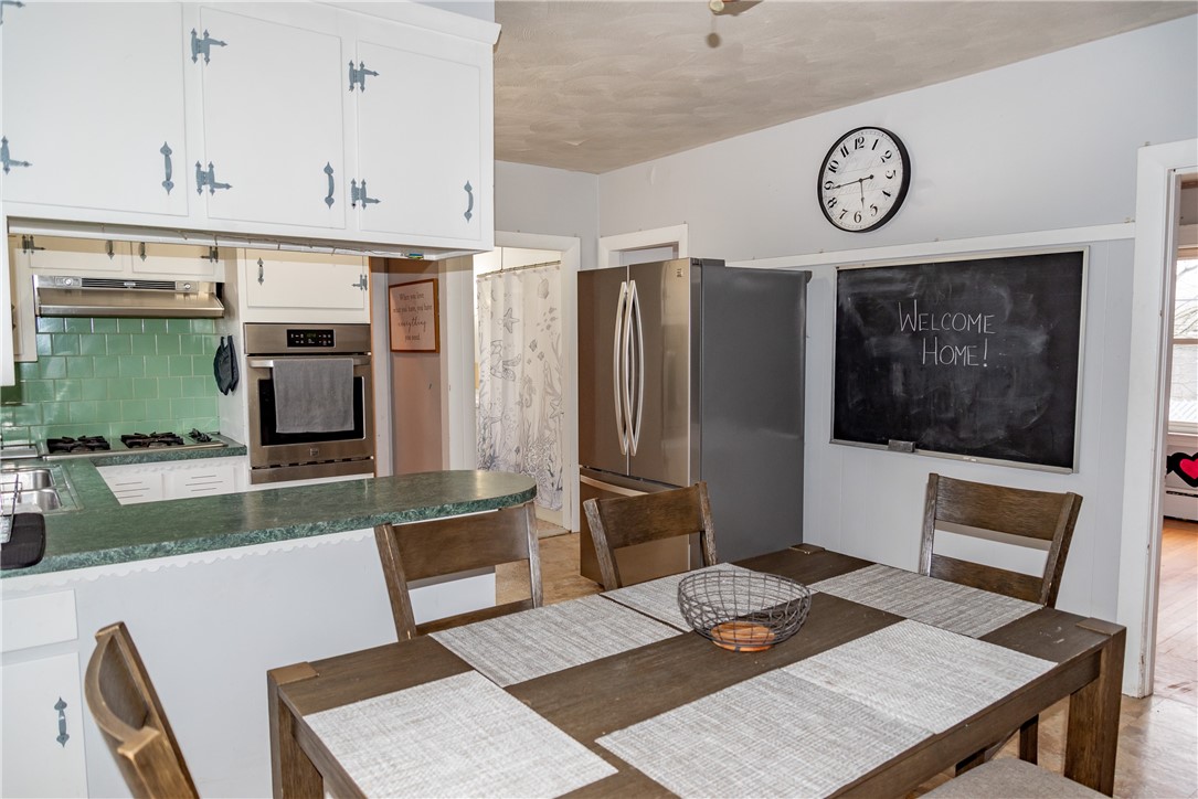 260 Grosvenor Avenue