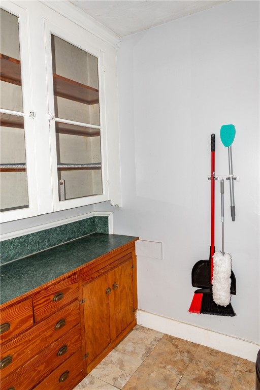 260 Grosvenor Avenue