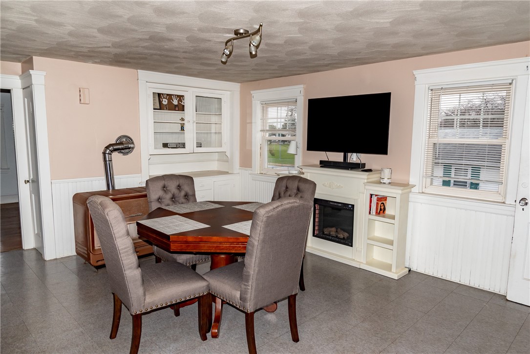 260 Grosvenor Avenue