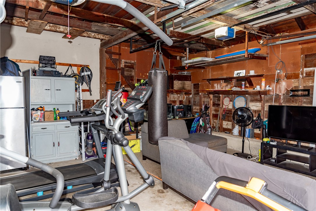 260 Grosvenor Avenue