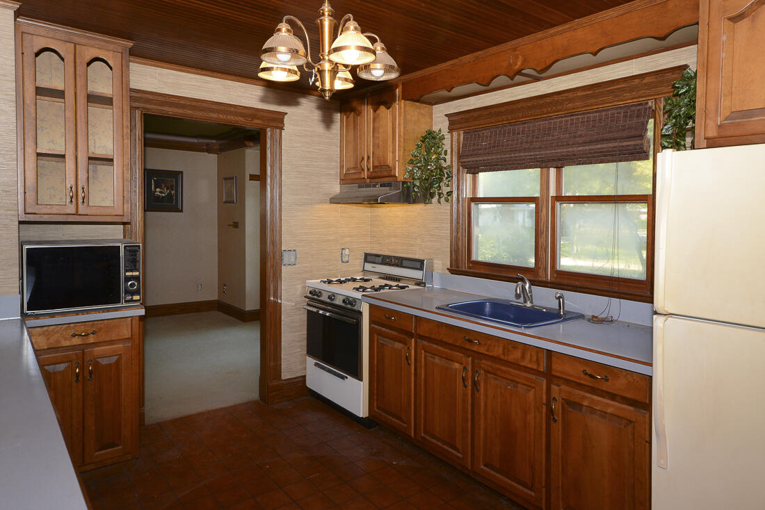 4699 W Hickory Road