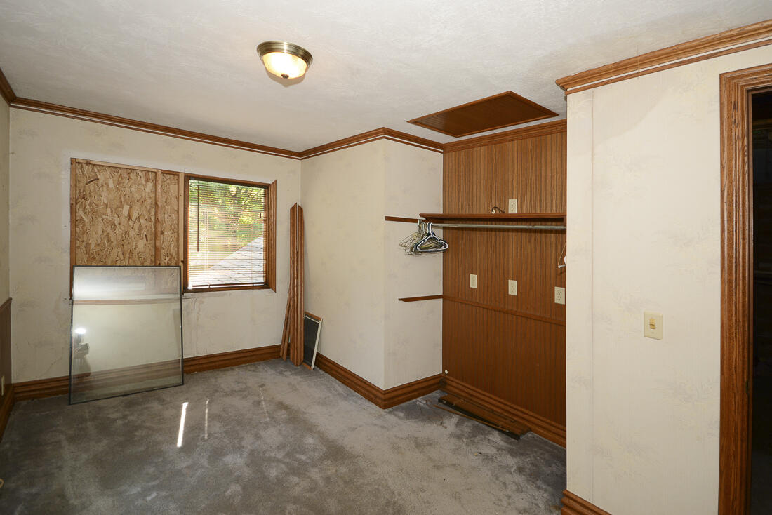 4699 W Hickory Road