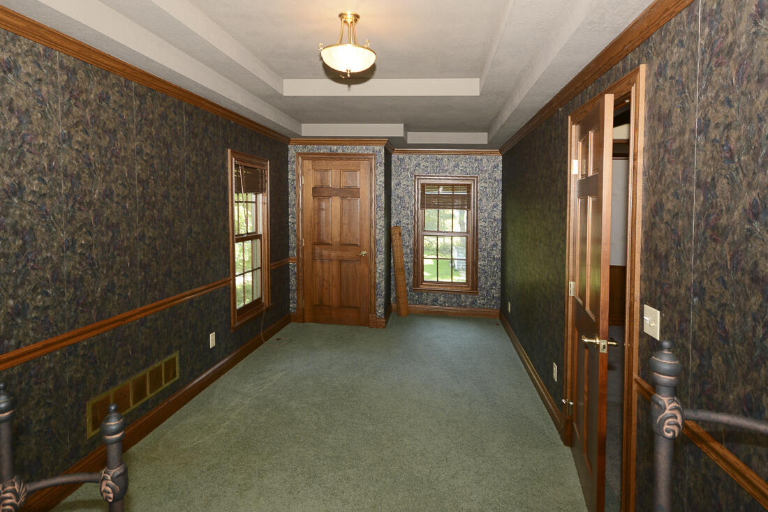 4699 W Hickory Road