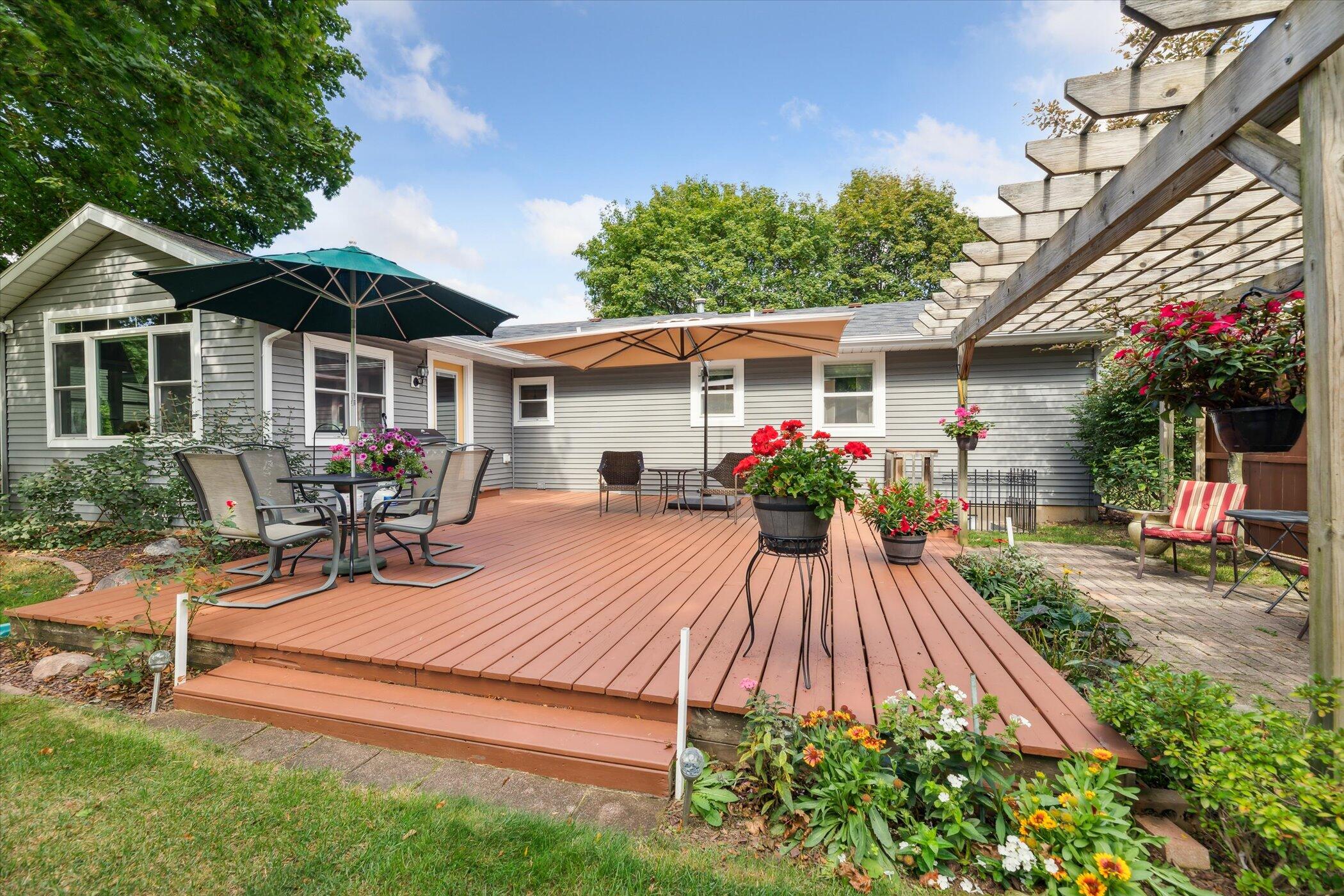 6169 Baywood Drive
