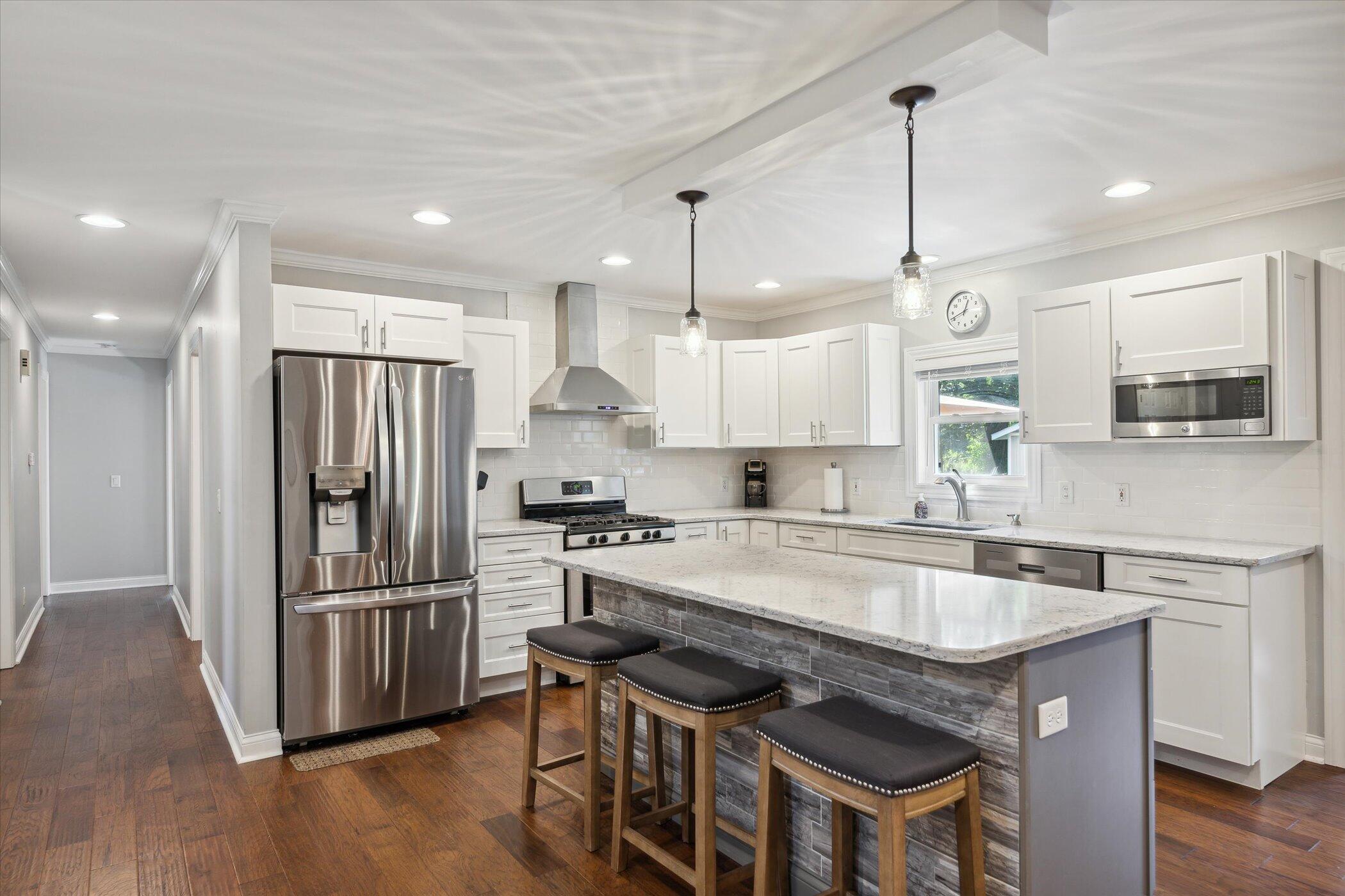 6169 Baywood Drive