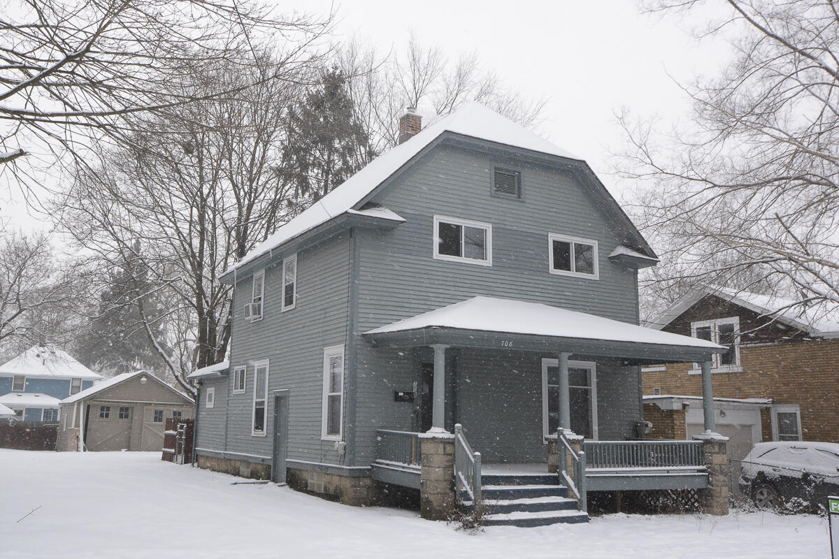708 McCourtie